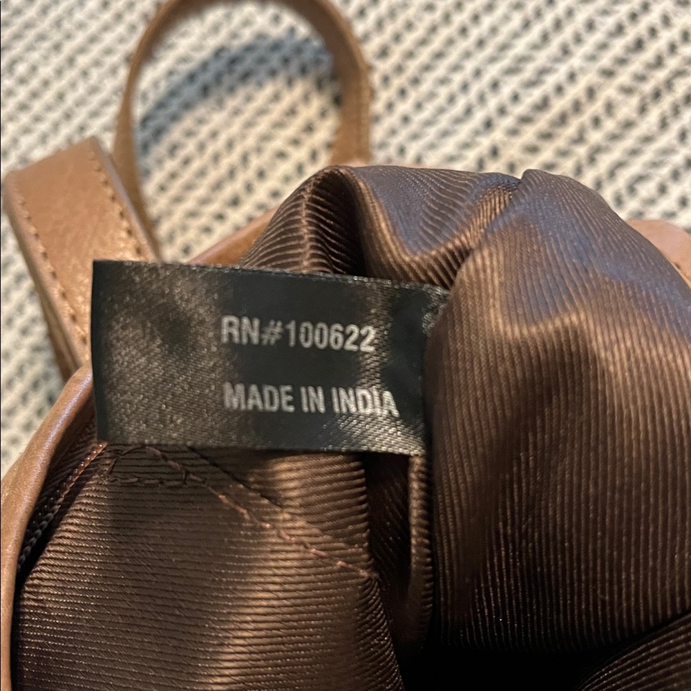 BORN Morley leather crossbody/hobo bag - Picture 14 of 16